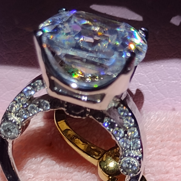 JC Engagement Couture Style! Yes we Courrierd 1 to Regis Hotel NYC, NWT - Picture 2 of 13